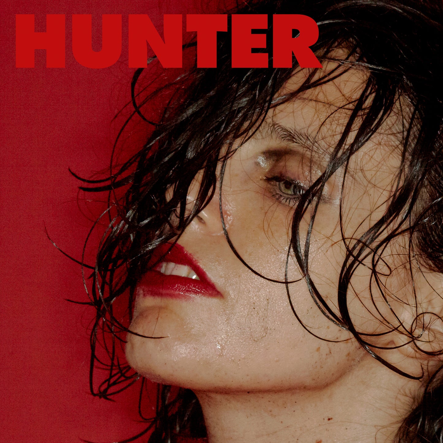 Anna Calvi Hunter